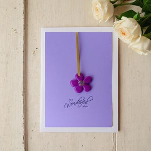 Tarjeta del Día de la Madre - Para una maravillosa mamá - Con recuerdo de flor de hoja de oro - Morado o amarillo - Tarjeta de cumpleaños/Tarjeta hecha a mano/Tarjeta de lujo