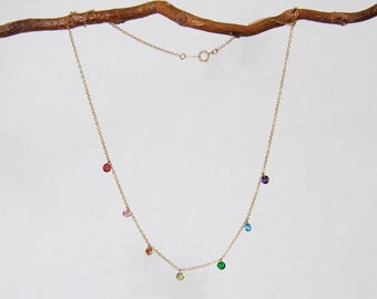 Collar de circonio multicolor con cadena de oro de 14 quilates. Elegante collar con piedras preciosas. Joyas para mujer. Regalo único.