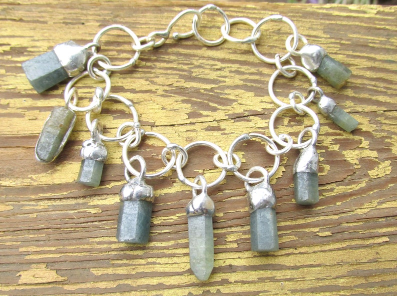 Silver Chain Bracelet with RAW Hexagonal SAPPHIRE Crystal Dangles HANDMADE Natural Gemstone /& Silver Link Bangle Jewelry