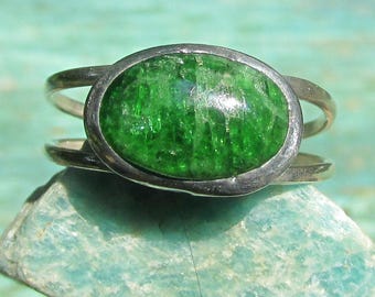 Chrome Diopside Ring Size 9 Sterling Silver Band Handmade Gemstone Jewelry