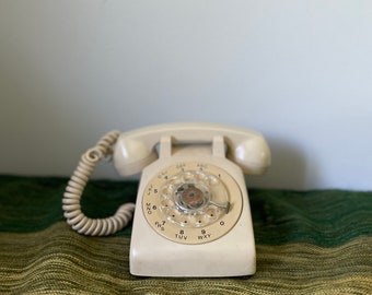 Vintage Rotary Phone Beige Minimal North American Plug