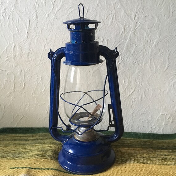 Antique metal kerosene lamps deals