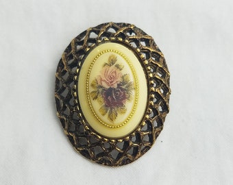 Vintage cameo brooch brass plastic center rose flower