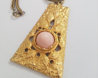 Vintage necklace gold tone trapezoid pink cabochon orient leaves