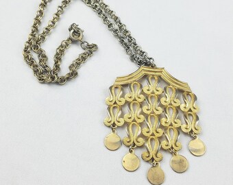 Vtg gold tone necklace orientate pendant chain