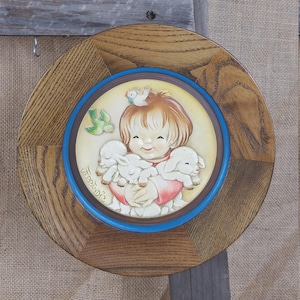 Vintage ANRI Italy Juan Ferrandiz Mother&#39;s Day 1980 &quot;Spring Arrivals&quot; wood frame