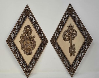 Vtg Syroco Hollywood Regency wall hanging plaques set of 2 diamond shape 1972