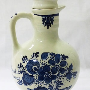 Vintage Gouda Copenhagen Holland (Goedewaagen) stein hand painted art pottery