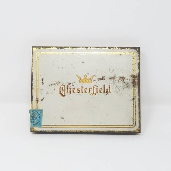 Vtg 1940s Chesterfield cigarette box tin tobacco hinged rustic collectible