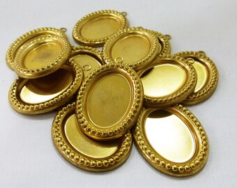 Pendant trays brass oval cup cabochon mountings w/loop set of 12