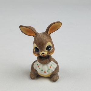 Lefton brown bunny w/apron rabbit hand painted ceramic home decor collectible figurine animal