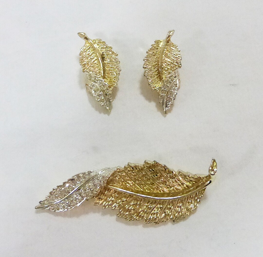 Vintage Sarah Coventry Gold Silver Tone Leaf Brooch and Clip  display picture 1