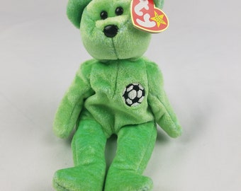 Vtg TY Beanie Baby KICKS Soccer Bear green 1999