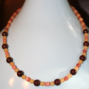 Hand made necklace with cat&#39;s eye and jade semi precious stones