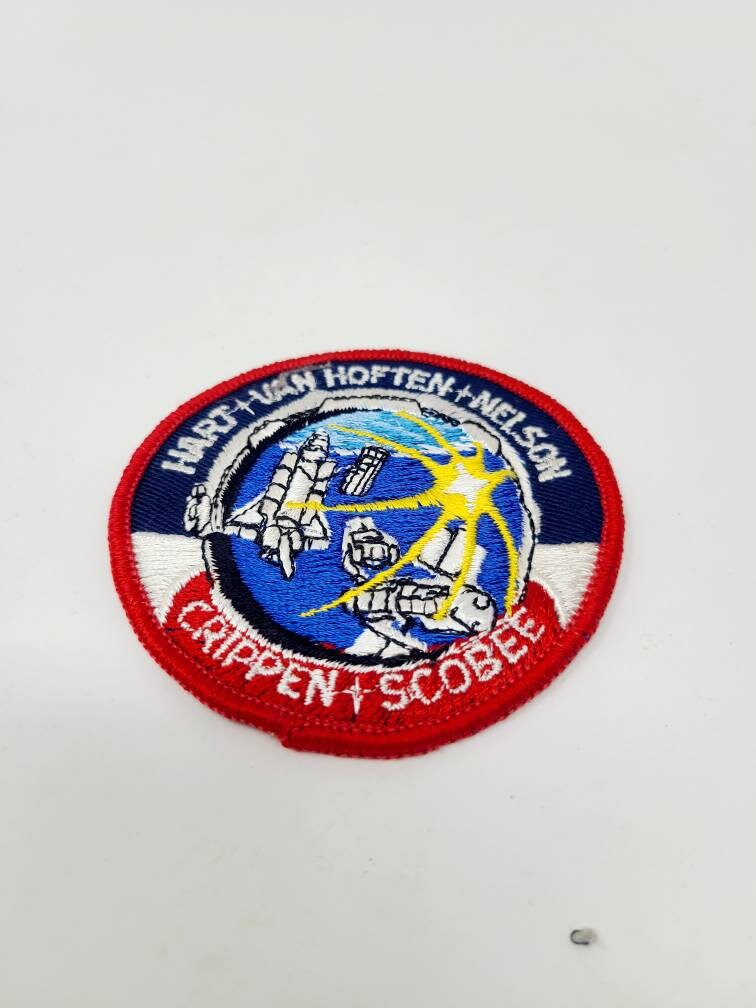 Space Shuttle Challenger STS41C Hart Van Hoften Nelson Crippen