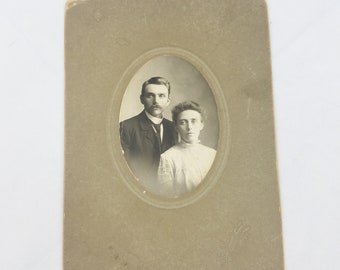 Antique photograph cabinet card portrait couple oval husband wife