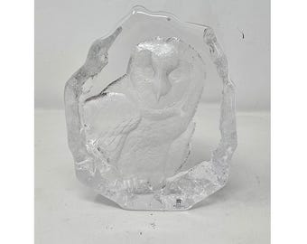 Pisapapeles de búho de cristal de plomo de Mats Jonasson, 15 cm, vidrio artístico grabado, Suecia, firmado