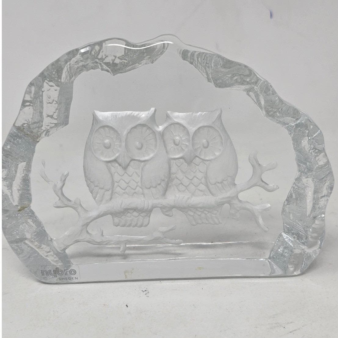 Vtg Nybro Sweden 2 owls sitting on a branch art glass paperweight clear etched