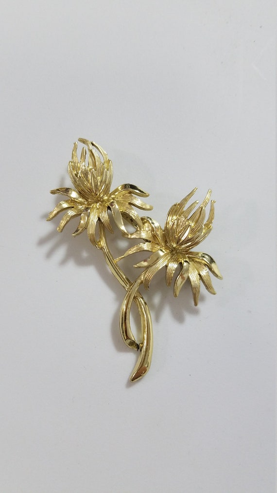Vintage daisy flower brooch flower silver tone