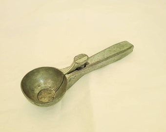 Vintage Japan ice cream scoop dipper rustic home decor kitchen ware