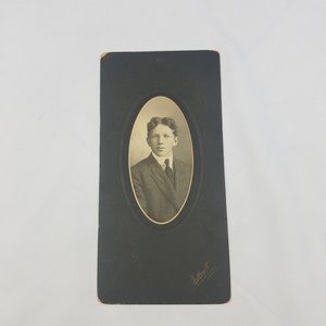 Fotografía antigua gabinete retrato joven hombre en traje guapo