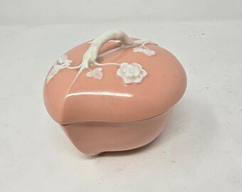 Vtg pink Lenox porcelain dish w/lid heart shape green label