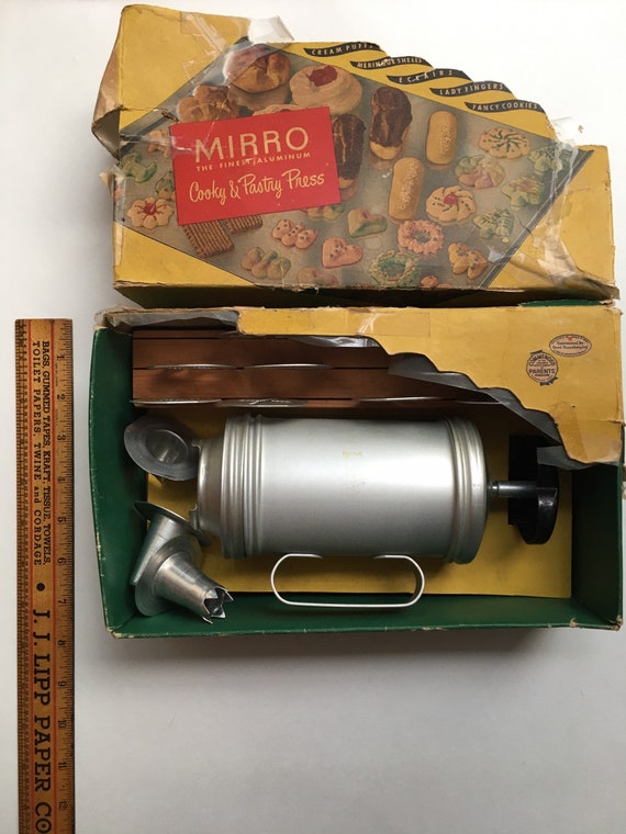 Home & Garden Vintage Mirro CookyPastry Press and Decorator Set 350M