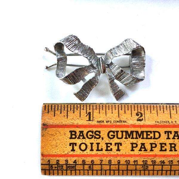 Vintage Barrette Silver Bow Chic Deadstock Hair Accessory 1970s Elegant NOS Retro Girly Bridal Accessory Wedding Party