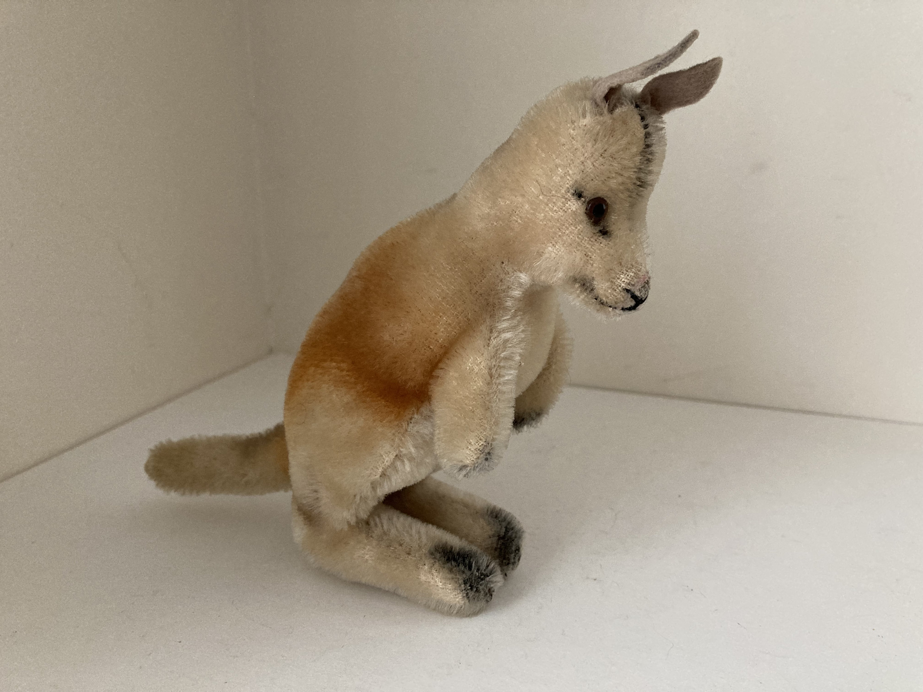 Steiff - Kango Kangaroo with Baby
