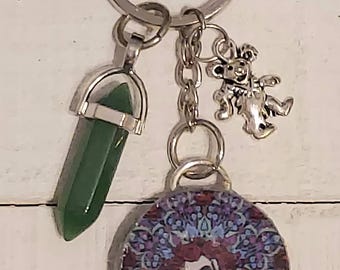 Llavero Calavera y Rosas Punta de Jade Verde, Amuleto del Oso Bailarín