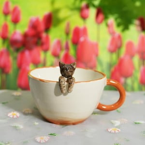 Caneca personalizada para animais de estimação com figura 3D de cachorro/gato, caneca de cerâmica feita à mão, caneca para animais de estimação Peekaboo, presente memorial para amantes de animais de estimação, caneca personalizada para animais de estimação, xícara de café