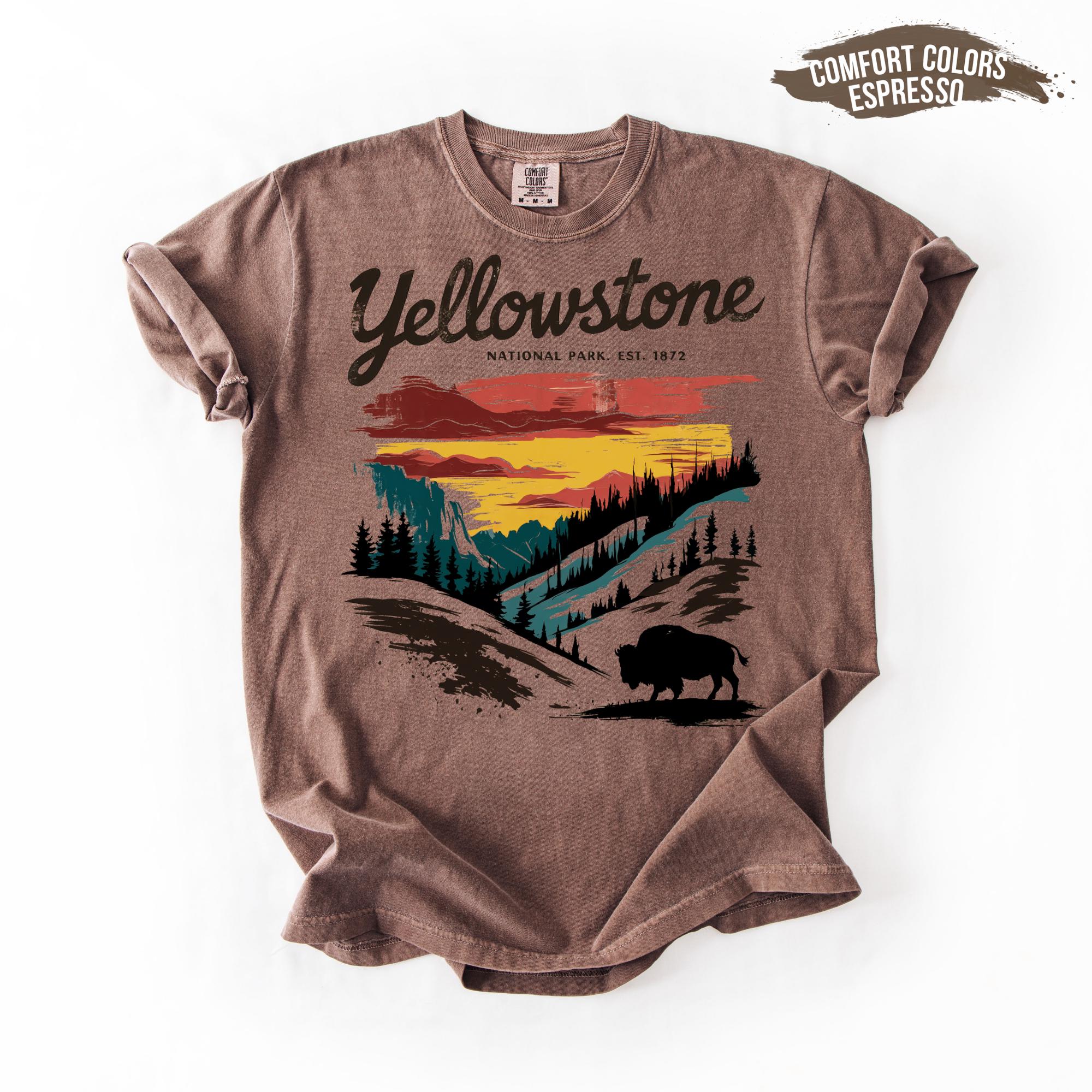 Vintage Yellowstone National Park T-Shirt: Retro US Parks Tee