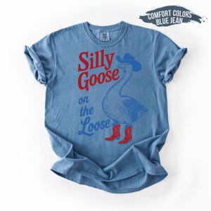 Retro Comfort Silly Goose Shirt, Silly Goose On The Loose, Funny Cowgirl Shirt, Funny Western Tee, Funny Graphic Tee, 90s Aesthetic Shirt