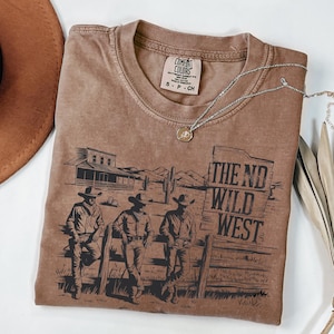 Vintage Wild West Cowboy Graphic T-Shirt: Rodeo Southern Cowgirl Tee