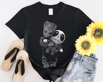 Bébé Groot Hugs Jack Skellington vintage T-shirt Hommes Femmes Enfants Enfants T-shirt à capuche Sweat S à 5XL T-shirt, Autocollant UV, YU19