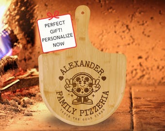 Personalized Bamboo Pizza Peel Board, Custom Engraved Kitchen Gifts, Housewarming Gift for Family Pizza Night, Family Name Pizza Paddle