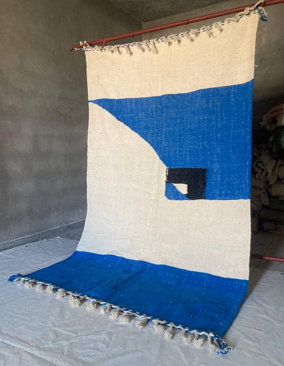 Handmade Moroccan Kilim Rug: 8x10 Blue & White Wool Area Rug