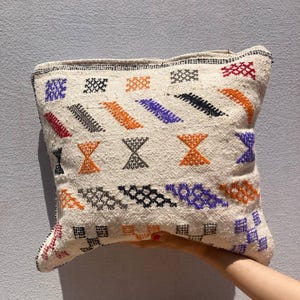Moroccan Kilim Pillow – Multicolor Wool Cushion – Handmade Berber Throw Pillow – Tribal Boho Sofa Decor – Orange & Purple Ethnic Cover