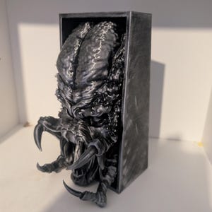 Predator Book Nook Large