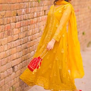Kurta de fiesta india para mujer: Kurta bordada en amarillo mostaza con palazzos y dupatta, conjunto de salwar kameez, conjunto étnico, vestido indio