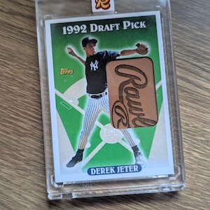 Derek Jeter Custom Patch Card | 2001 Topps Archives #6 | Rawlings Glove Logo Patch | Handmade Custom Relic Card | Yankees Collectible