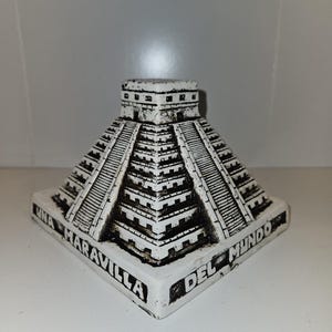 Aztec Chichenitza Pyramid Statue, Mexican Culture Souvenir (5 inches)
