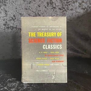 The Treasury of Science Fiction Classics by various authors | 1954 | Vintage Collection