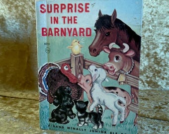 Sorpresa en el corral de Martha Cranford / 1952 / Libro antiguo de elfos jóvenes de Rand McNally