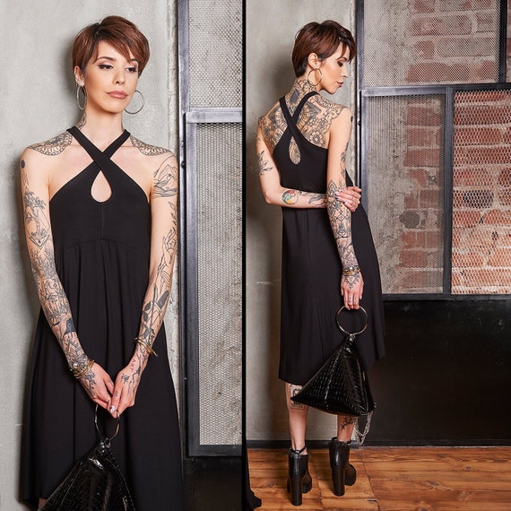 minimalist midi dress