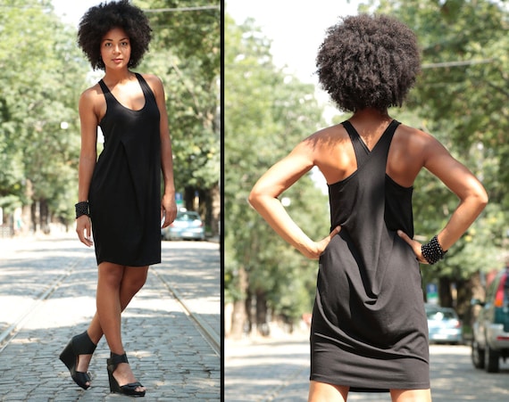 Einde dubbele voorkant Kleine zwarte jurk grote maten jurk zwarte minimalistische - Etsy Nederland
