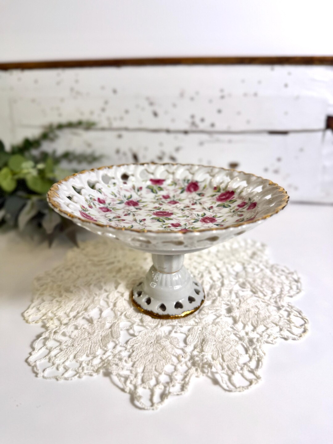 Procelin Riser Lefton China Pink Roses