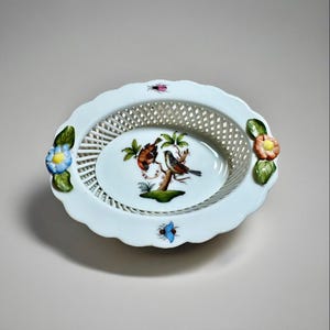 Herend Hungary Porcelain Rothschild Bird Open Weave Basket Bowl, Produced for Rothschild Family, Highly Collectible Pattern