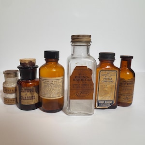Apothecary Medicine Bottles with Labels, Antique Medicine Bottles, Old Apothecary Jars V