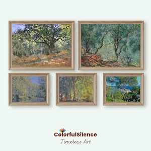 Puede incluir: Cinco pinturas de paisajes enmarcadas con una variedad de árboles y follaje. Las pinturas están en un marco de madera claro y están dispuestas en una cuadrícula.